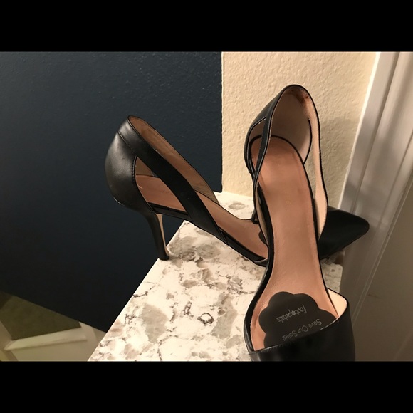 Beautiful Maiden Lane Heels. - Picture 2 of 3
